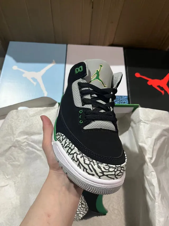 Air Jordan 3 Black Green Elephant Print Basketball Shoes 2