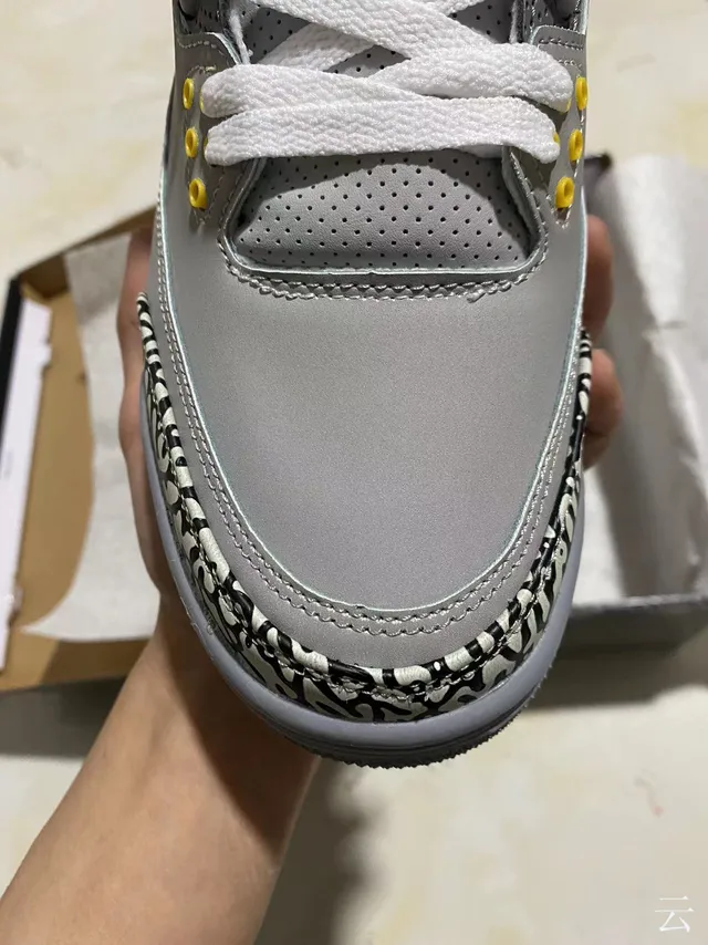 Air Jordan 3 Gray Elephant Print Basketball Shoes 3
