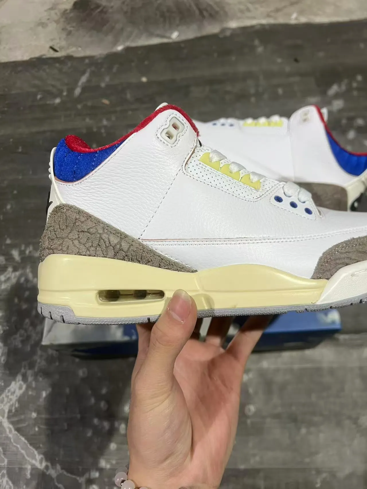 Air Jordan 3 Zapatos de Baloncesto Blancos y Beige con Estampa de Elefante 7