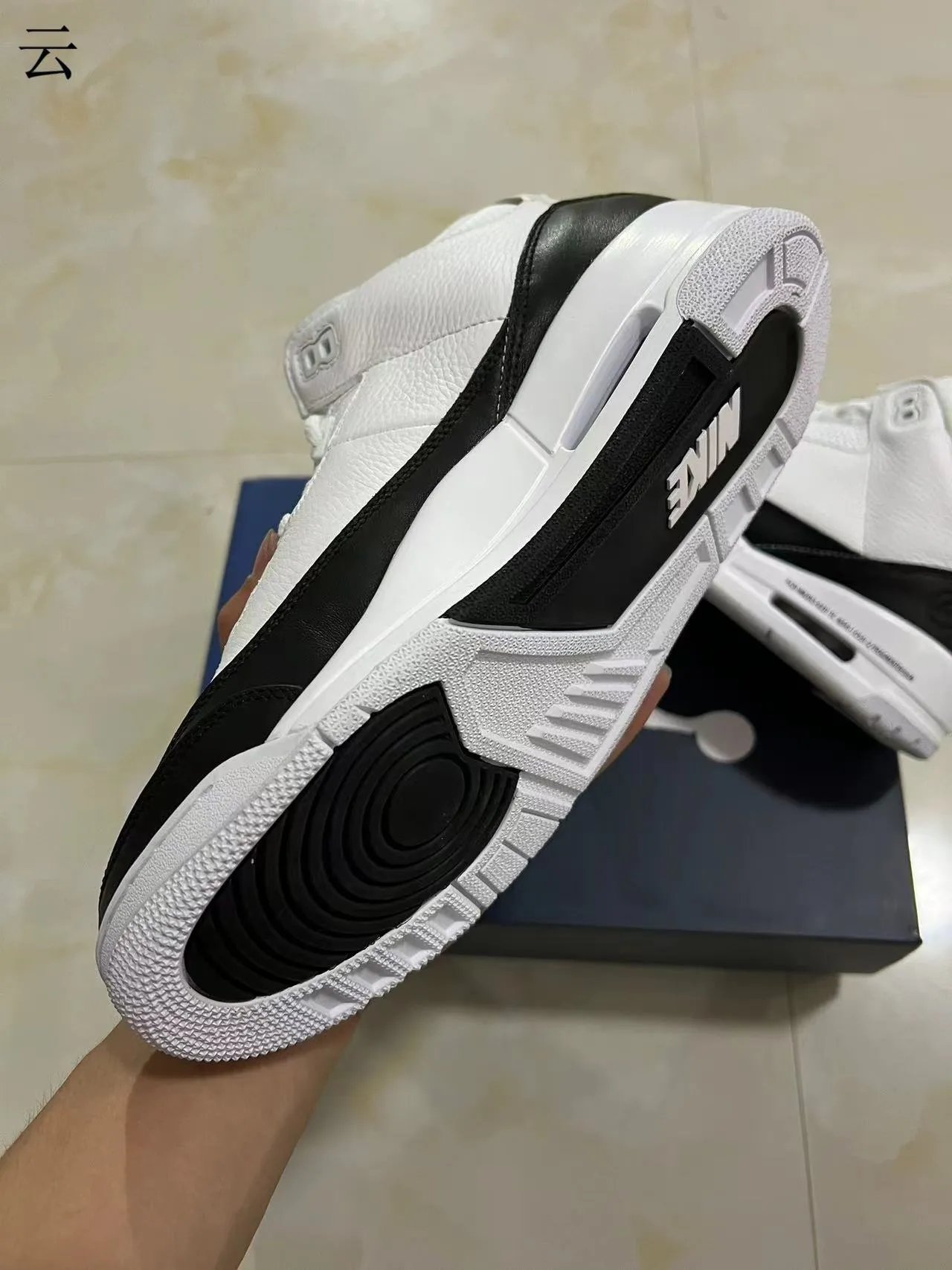 Air Jordan 3 White Black Basketball Shoes 4