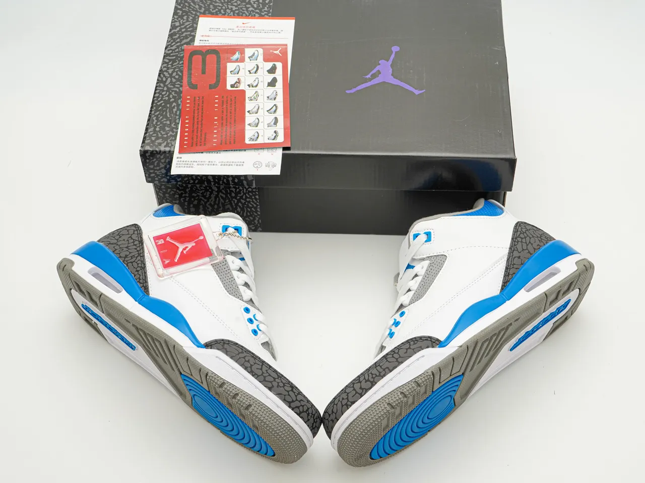 Air Jordan 3 White Cement Blue Basketball Shoes 4