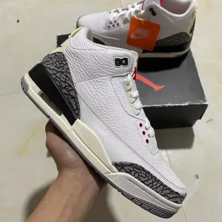Air Jordan 3 白色爆裂纹篮球鞋