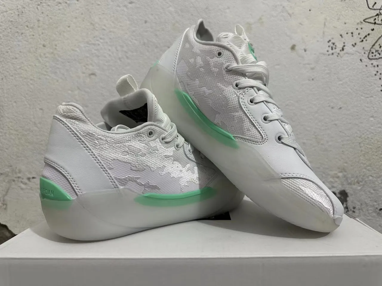 Tênis de basquete Air Jordan 37 Low branco verde menta 5