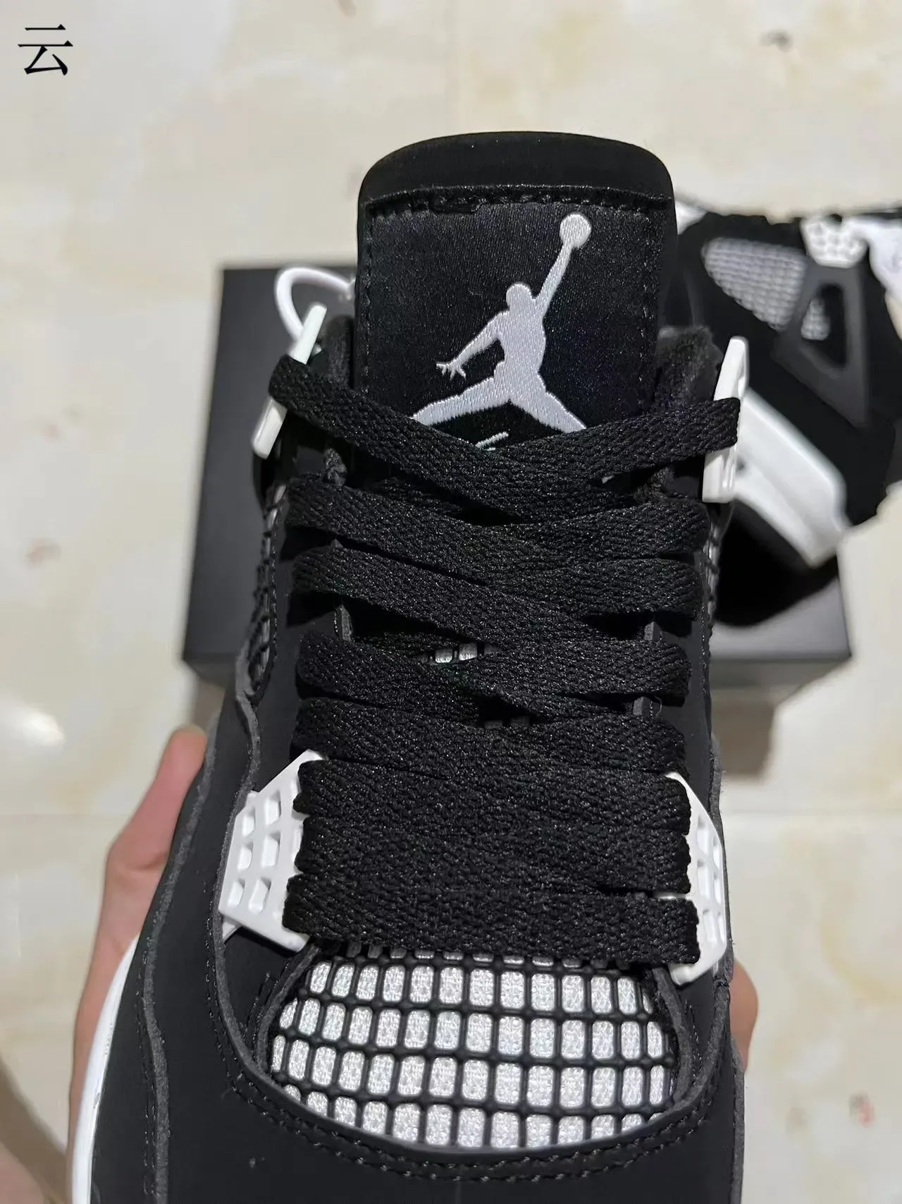 Air Jordan 4 Tênis de Basquete Preto e Branco 4
