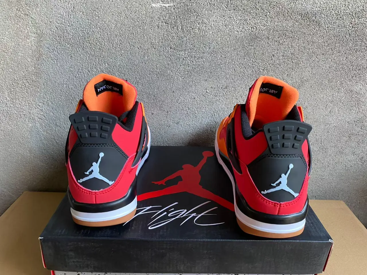 Chaussures de basketball Air Jordan 4 rouge orange noir 5