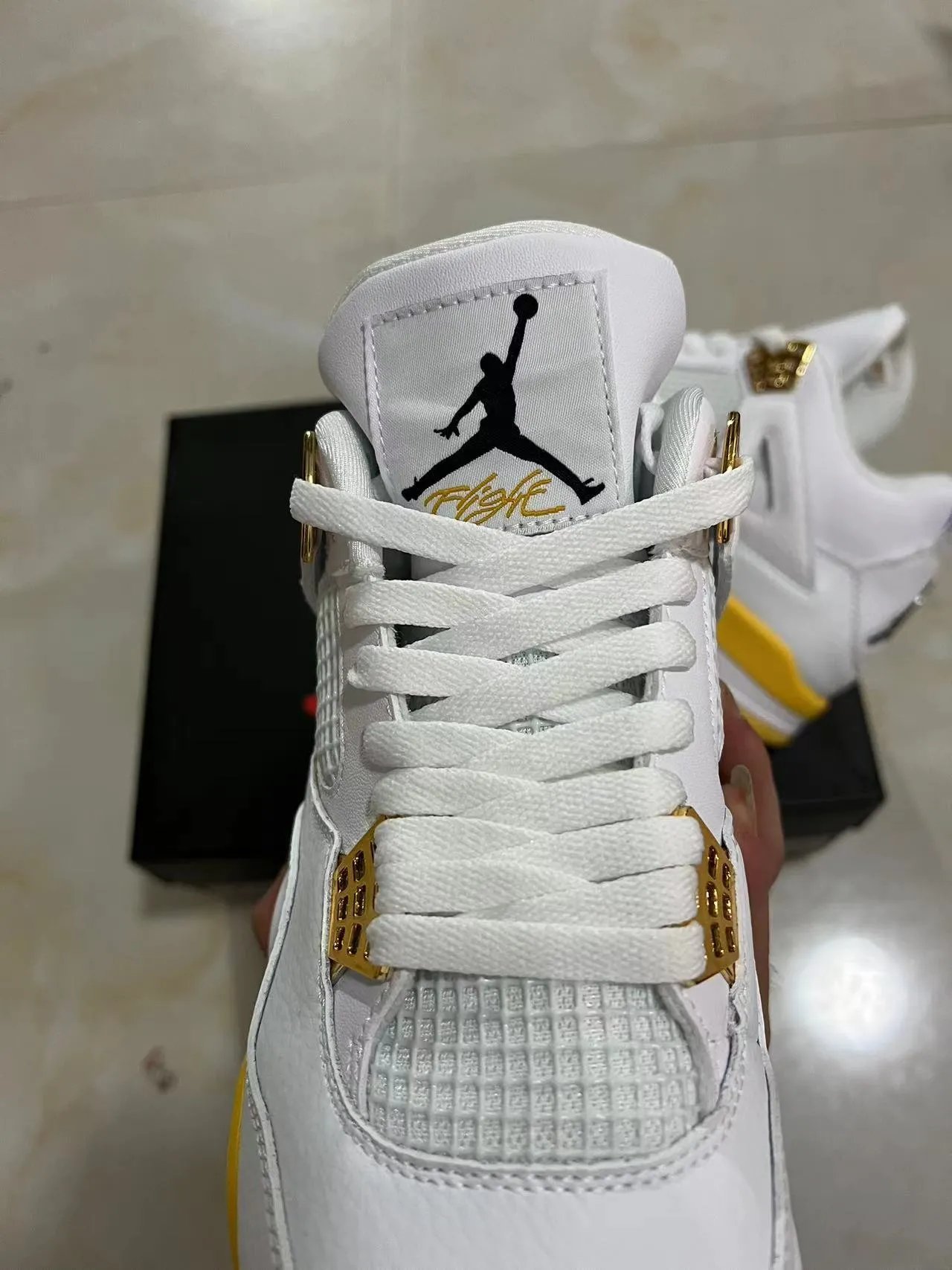 Air Jordan 4 White Yellow Gold Basketball Shoes 4