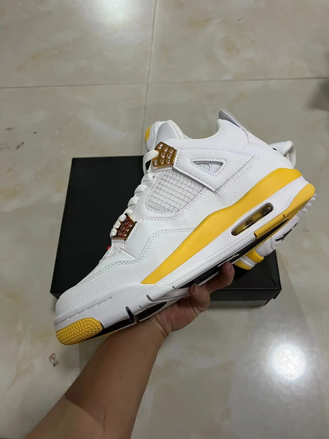 Air Jordan 4 White Yellow Gold Basketball Shoes 5