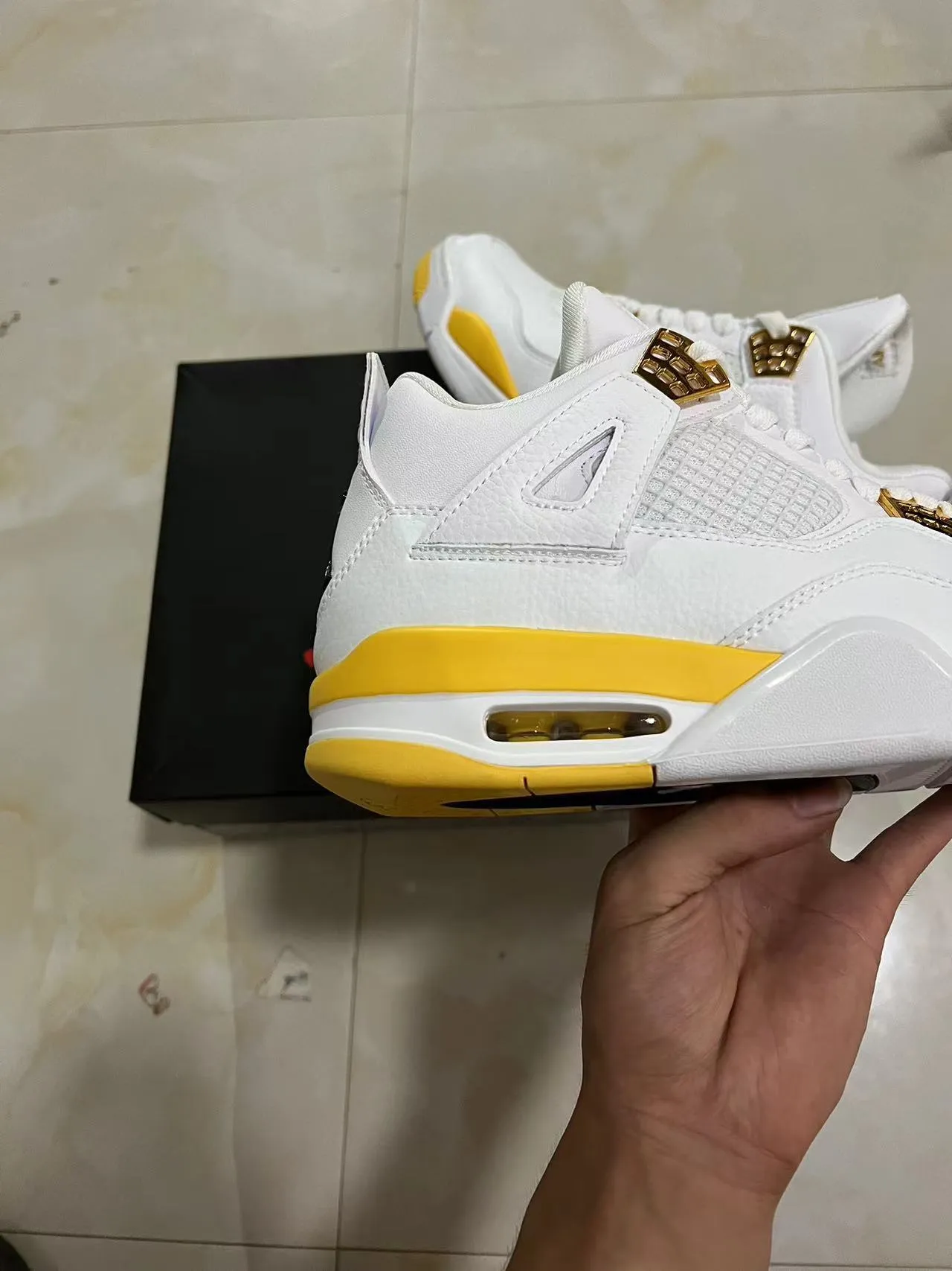 Air Jordan 4 White Yellow Gold Basketball Shoes 7