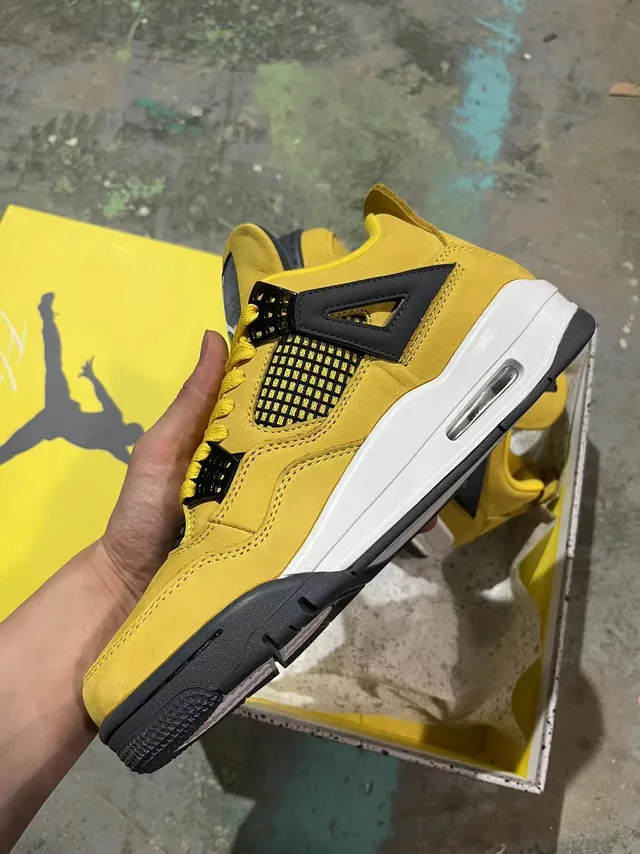 Air Jordan 4 Yellow Black White Basketball Shoes 3