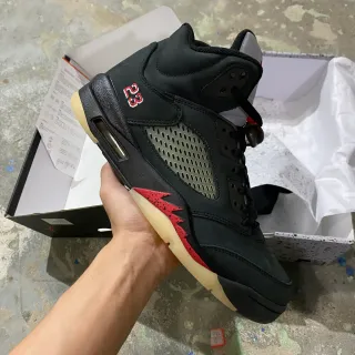 Air Jordan 5 黑红胶 篮球鞋