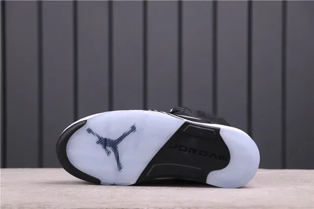 Air Jordan 5 Tênis de Basquete Preto Branco Azul Claro 8