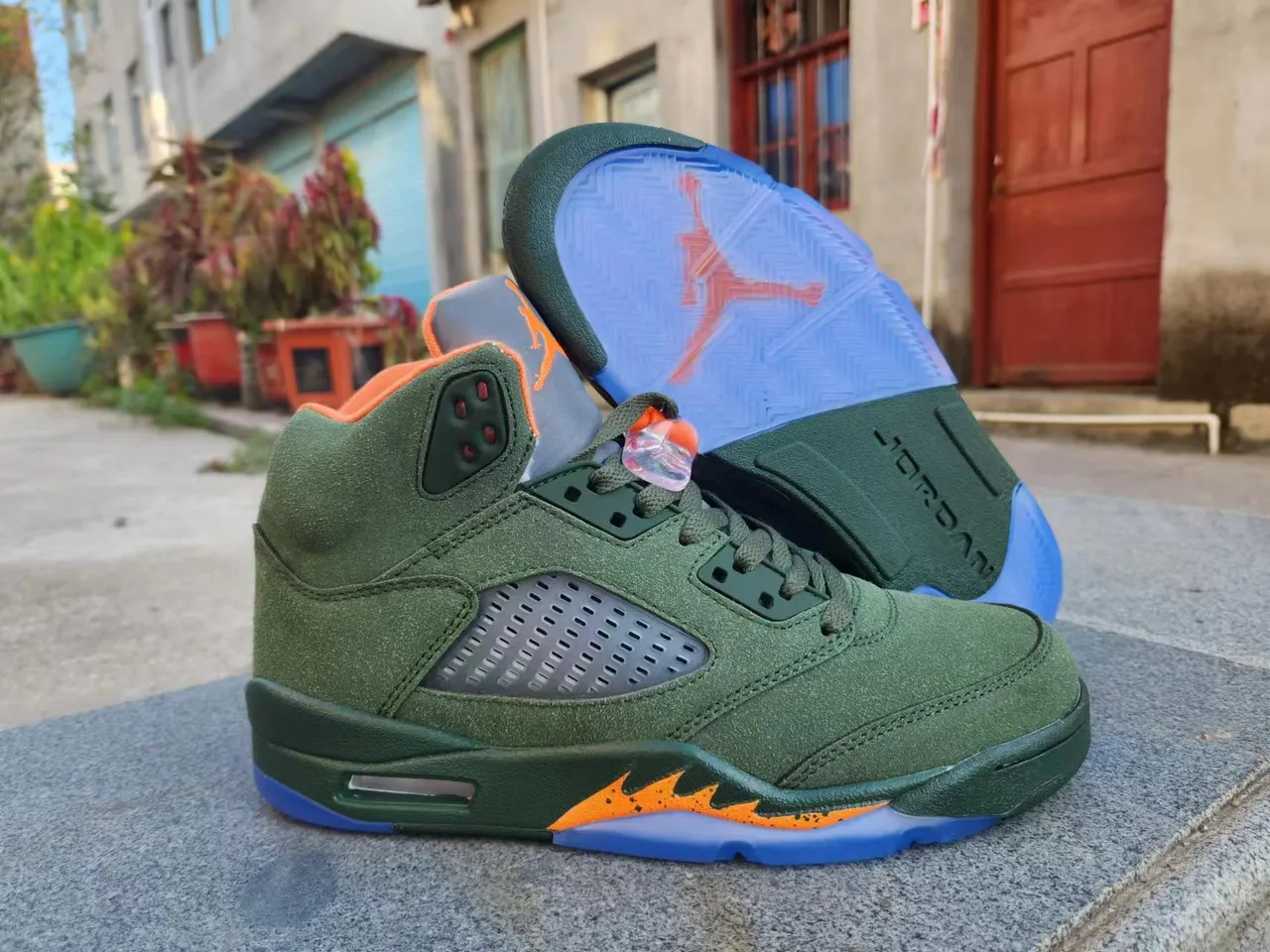 Air Jordan 5 Olive Green Orange Flame Basketball Shoes 2