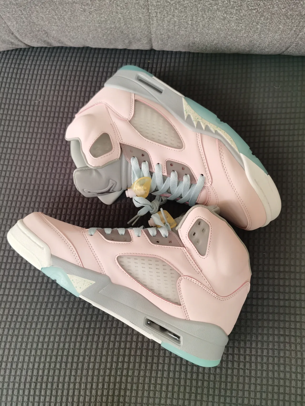 Air Jordan 5 Pink and Mint Green Basketball Shoes 2
