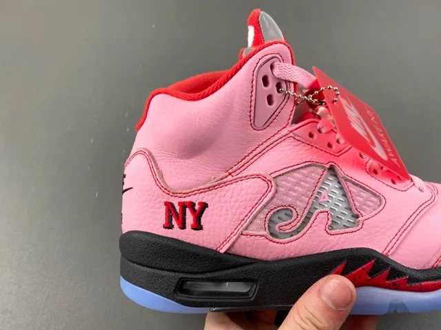 Air Jordan 5 rose noir rouge Awake NY chaussures de basketball 3