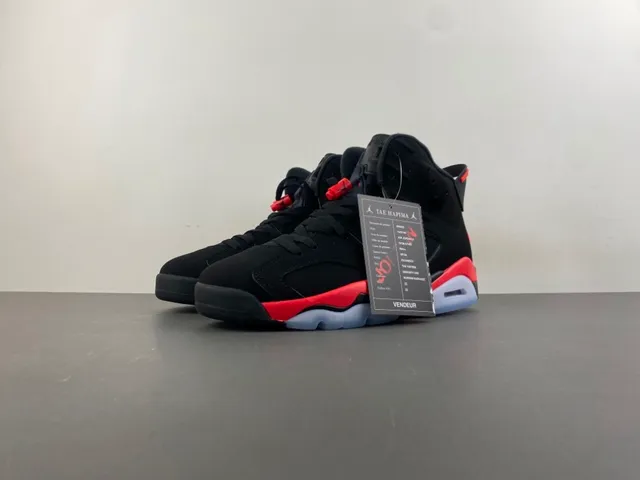 Chaussures de basketball Air Jordan 6 noir rouge blanc 10