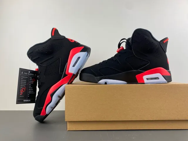 Chaussures de basketball Air Jordan 6 noir rouge blanc 14