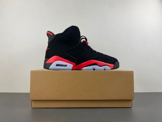 Chaussures de basketball Air Jordan 6 noir rouge blanc 15