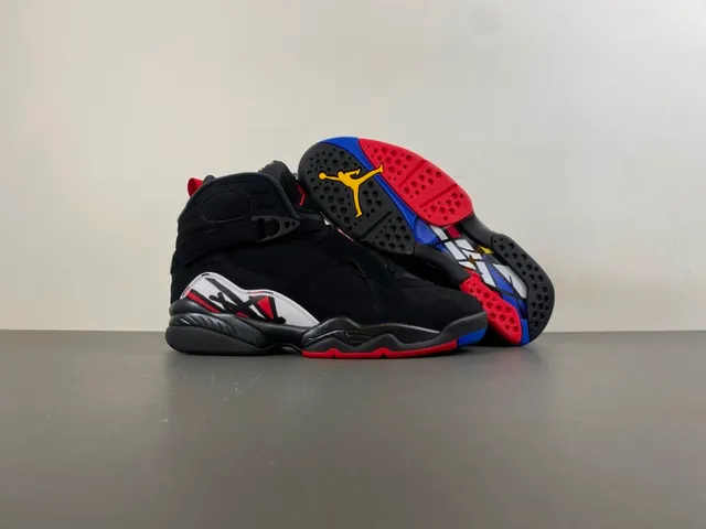 Air Jordan Tênis de Basquete Preto e Vermelho de Topo Alto com Tiras 12