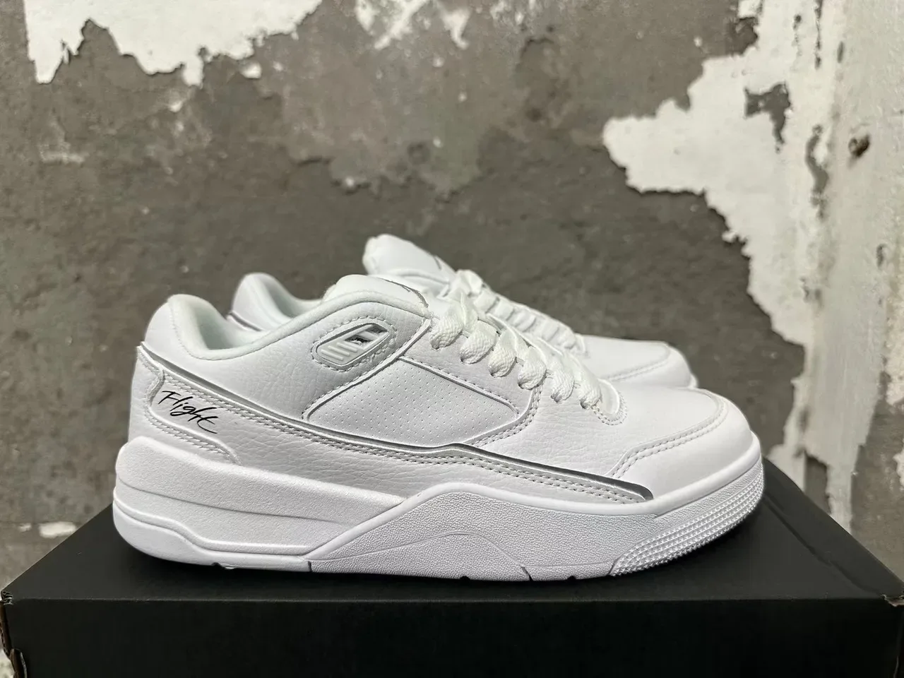 Baskets lifestyle entièrement blanches Air Jordan Flight '89 4