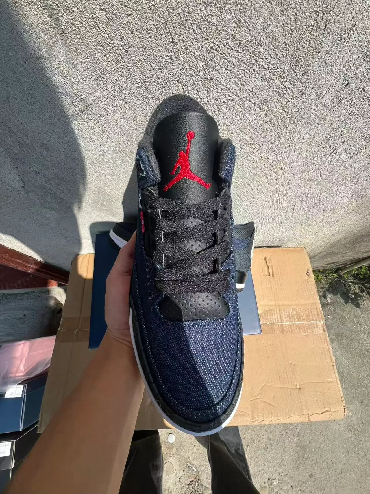 Air Jordan Navy Black Chaussures de Basketball Hautes avec Tige Texturisée en Denim 3