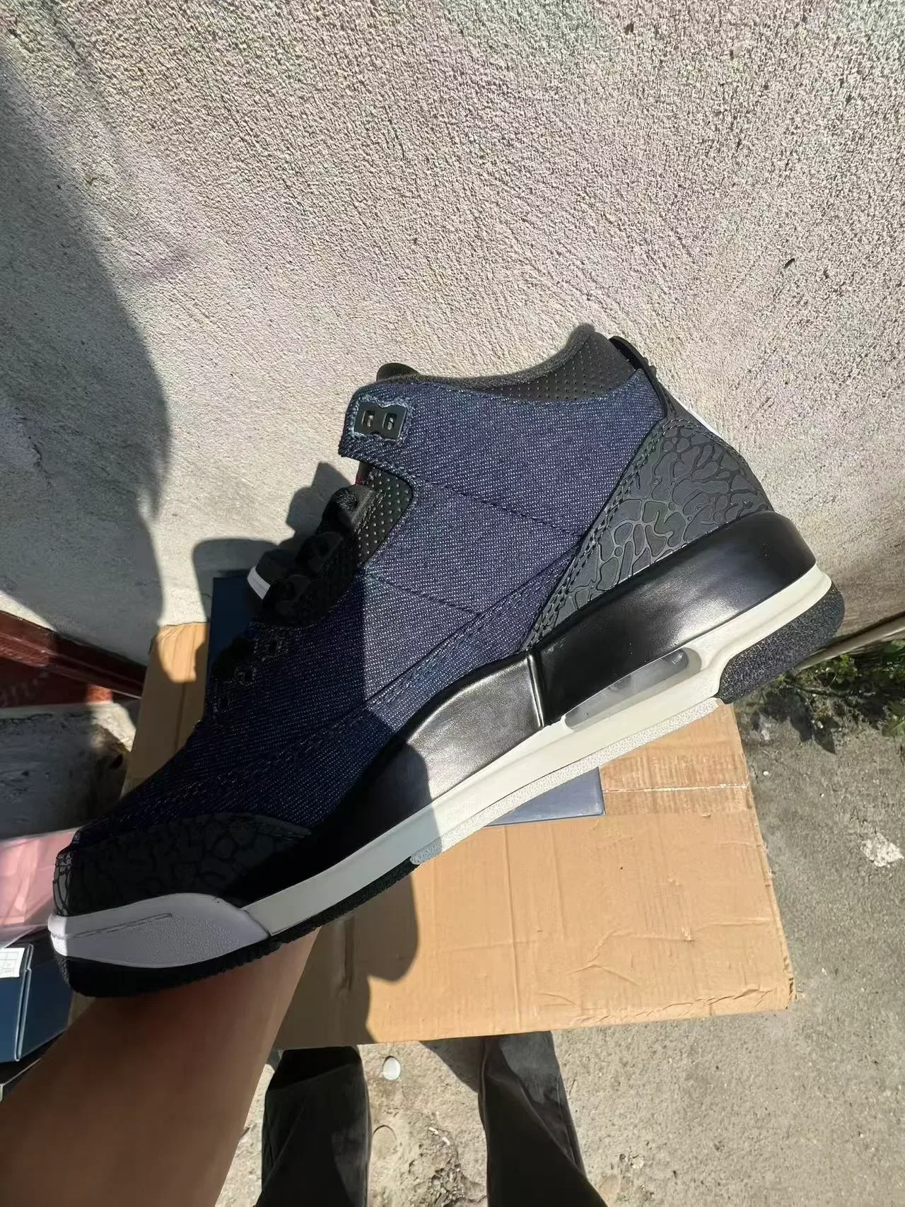 Air Jordan Navy Black Chaussures de Basketball Hautes avec Tige Texturisée en Denim 5