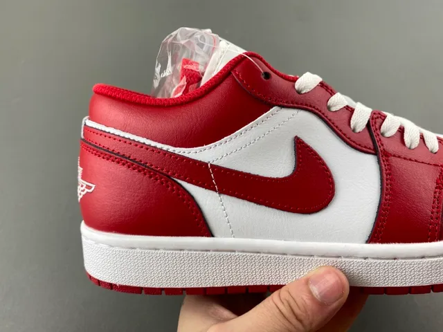 Air Jordan Red White Low-Top Leather Upper Lifestyle Sneakers 3