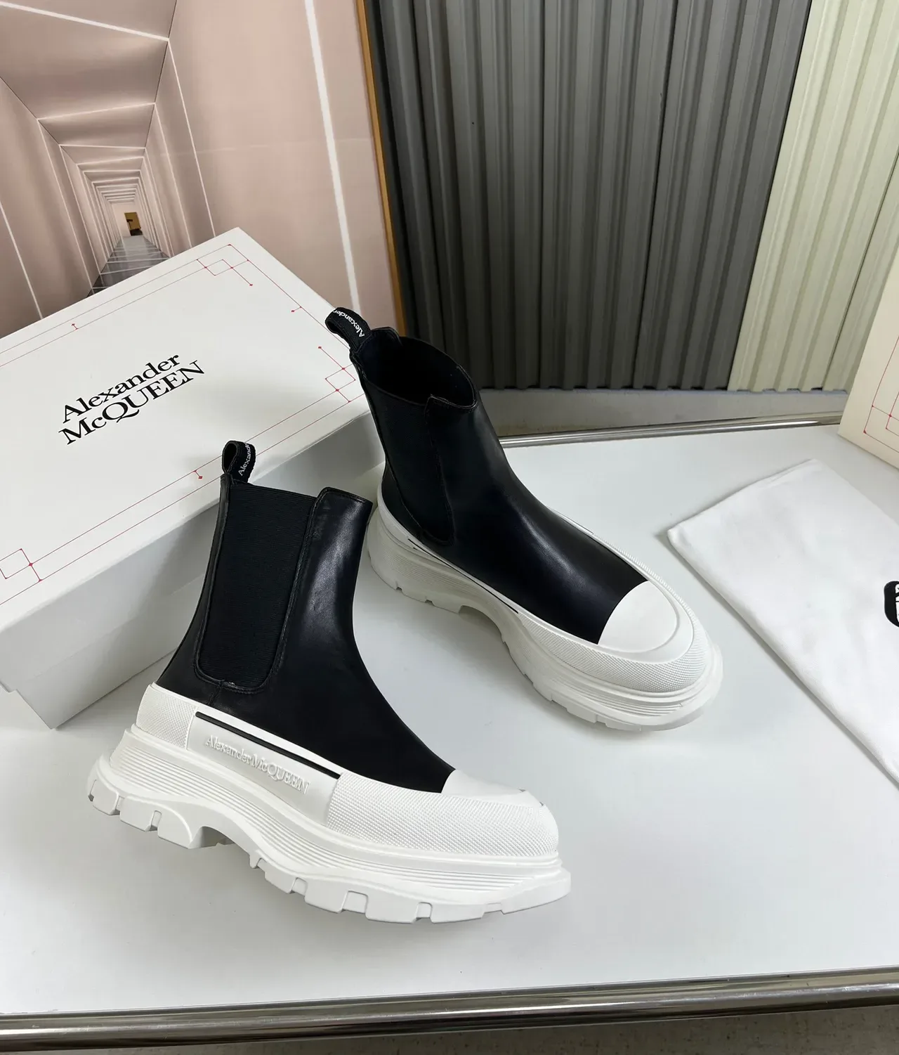 Alexander McQueen Black White Chunky Platform Sole Elastic Side Panels Chelsea Boots 5