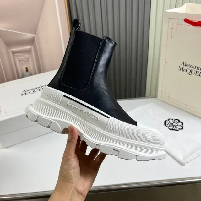Alexander McQueen Black White Chunky Platform Sole Elastic Side Panels Chelsea Boots 6