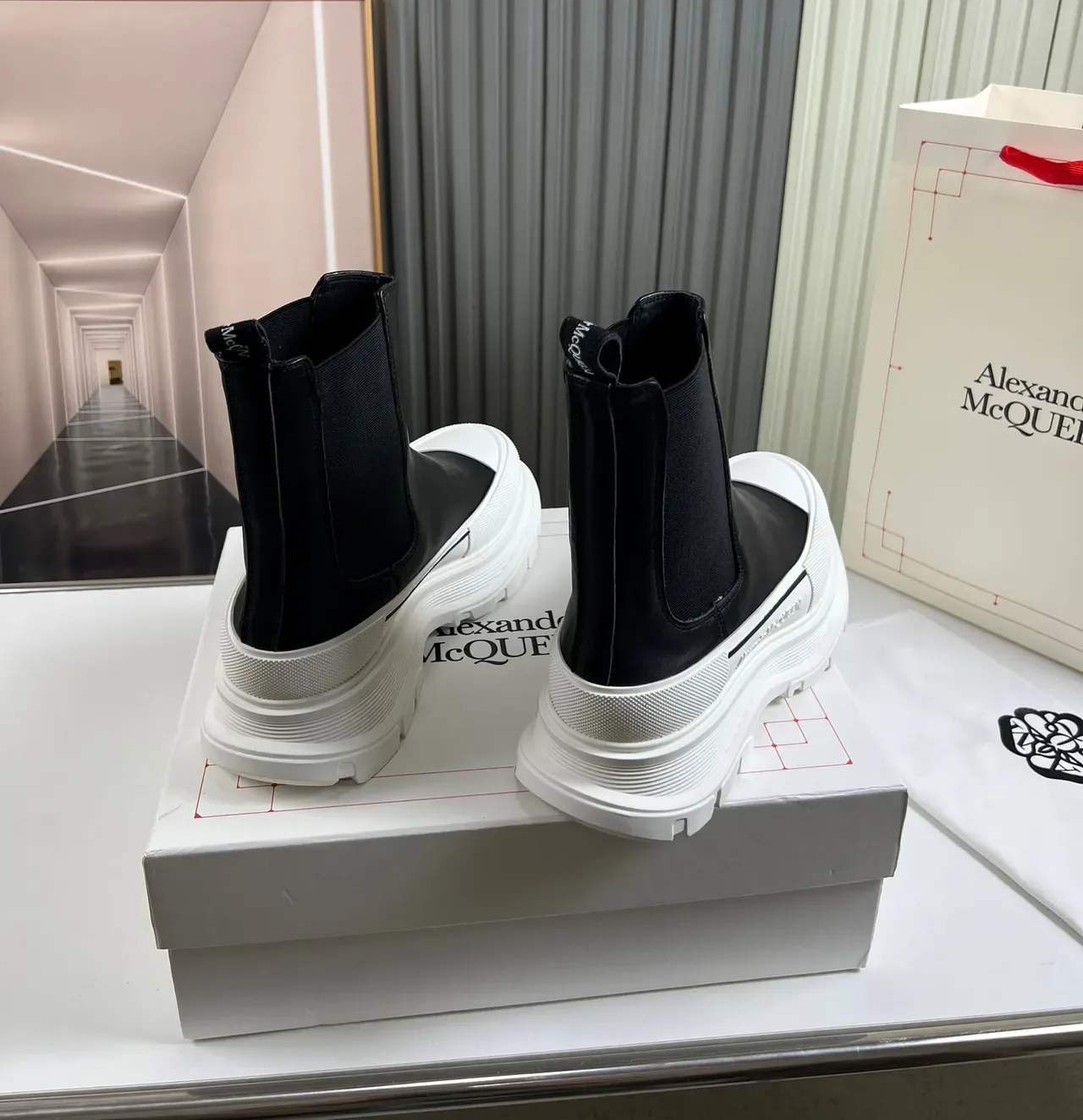 Alexander McQueen Black White Chunky Platform Sole Elastic Side Panels Chelsea Boots 7