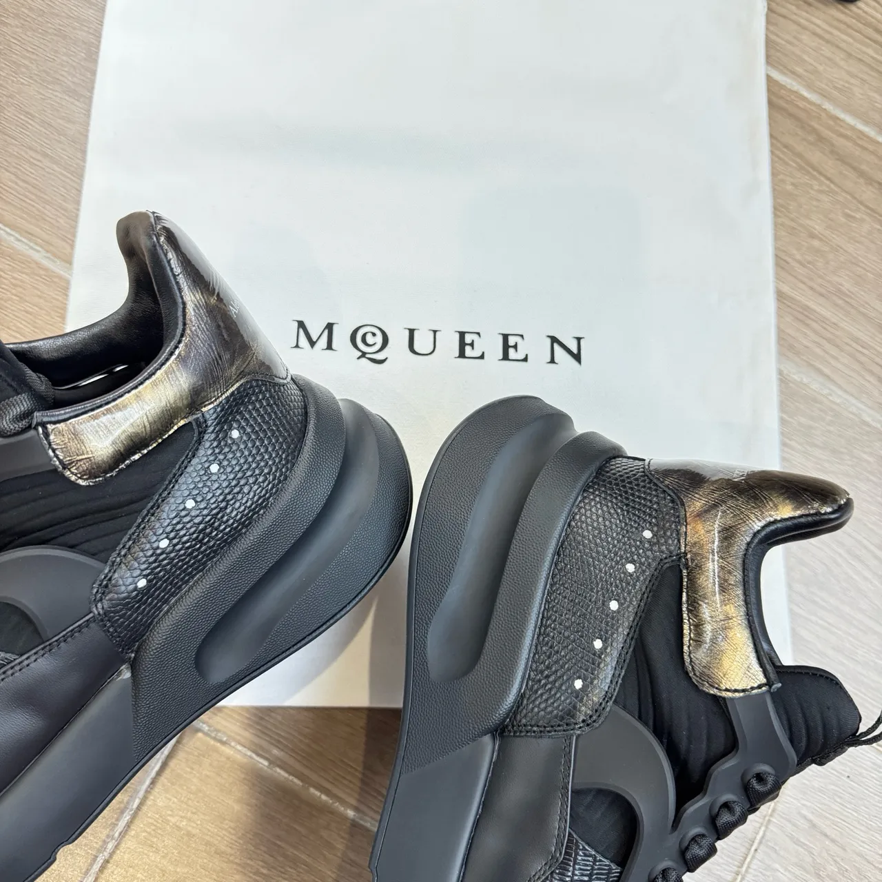 Alexander McQueen Oversized Sneaker Black Gold Platform Sole Mixed-Material Upper Chunky Sneakers 6