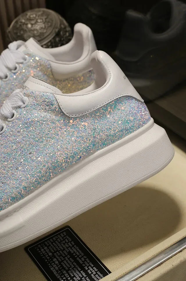 Alexander McQueen Oversized Sneaker Glitter White Lifestyle Sneakers 3