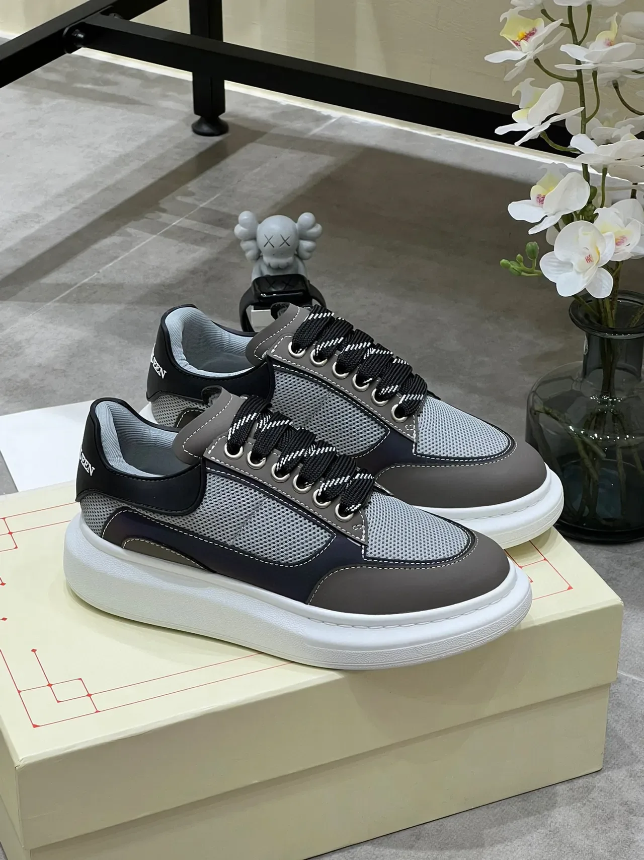 Alexander McQueen Oversized Sneaker Gray and Black Mesh Leather Lifestyle Sneakers 3
