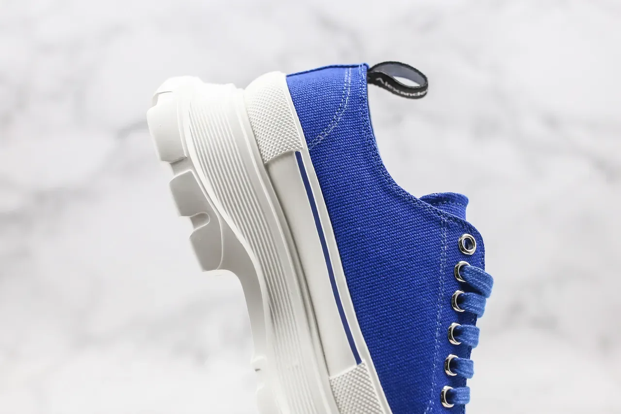 Alexander McQueen حذاء oversized أزرق ملكي أبيض حذاءات lifestyle sneakers 4