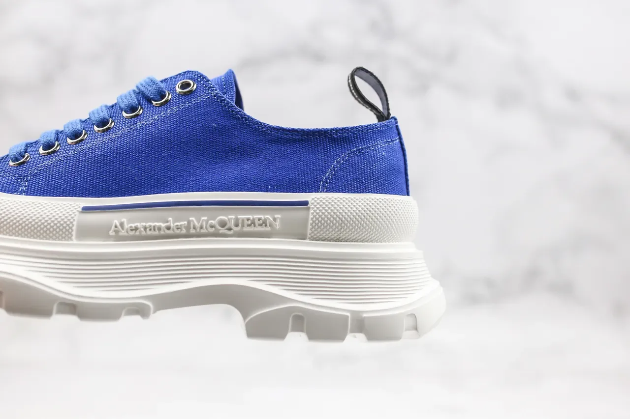 Alexander McQueen حذاء oversized أزرق ملكي أبيض حذاءات lifestyle sneakers 9