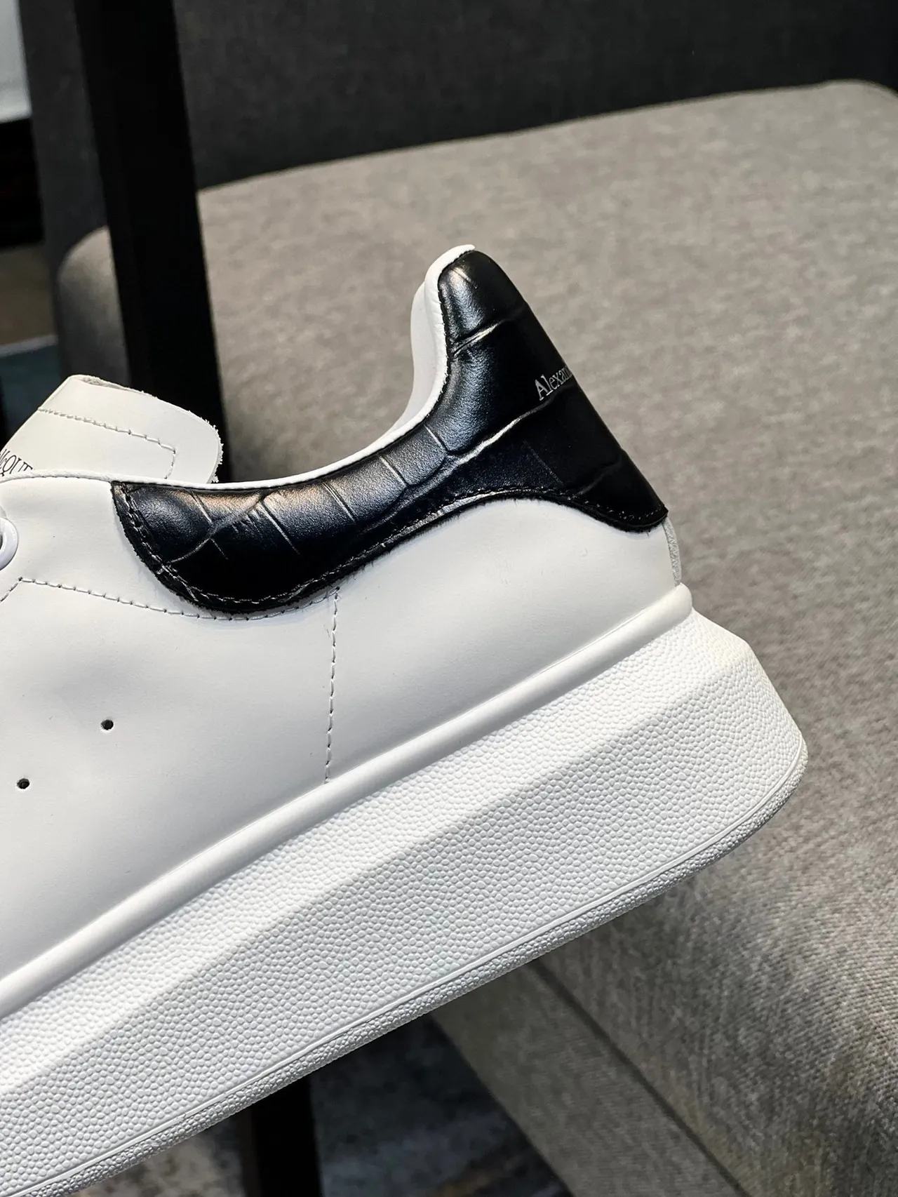 Alexander McQueen Oversized Sneaker White and Black Lifestyle Sneakers 8
