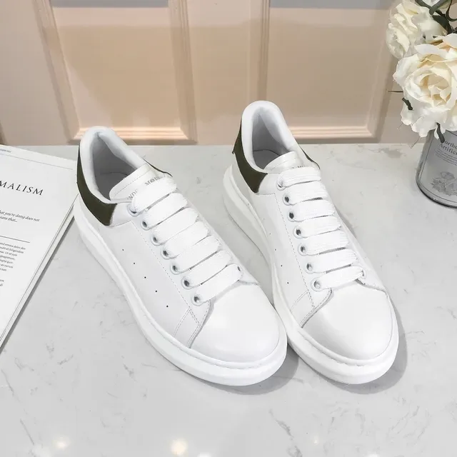 Alexander McQueen Tênis oversized branco verde do exército sola plataforma couro superior suave tênis lifestyle 3