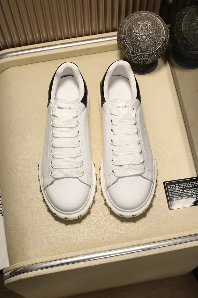 Alexander McQueen Oversized Sneaker White Black Platform Sole Studded Toe Cap Lifestyle Sneakers 8