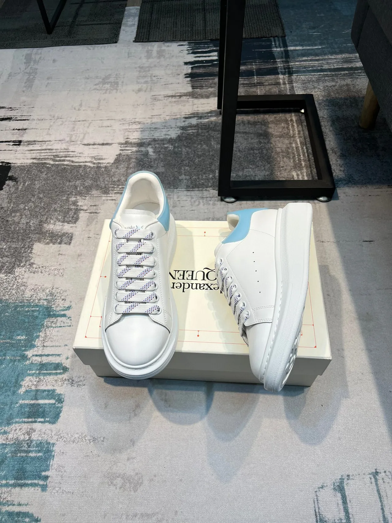 Alexander McQueen Oversized Sneaker White Blue Platform Sole Smooth Leather Upper Lifestyle Sneakers 4