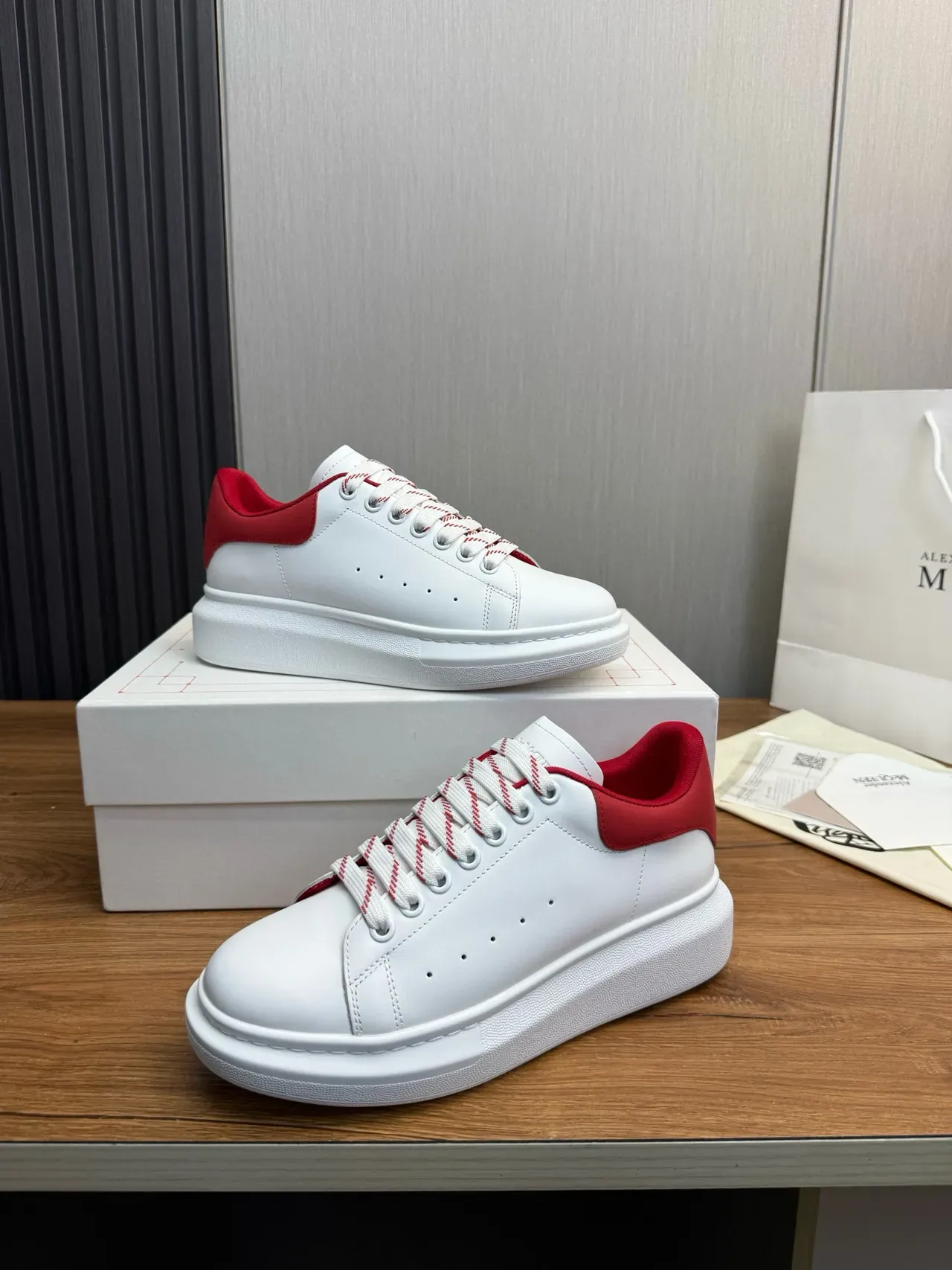 Alexander McQueen Oversized Sneaker White Red Skull Lifestyle Sneakers 5