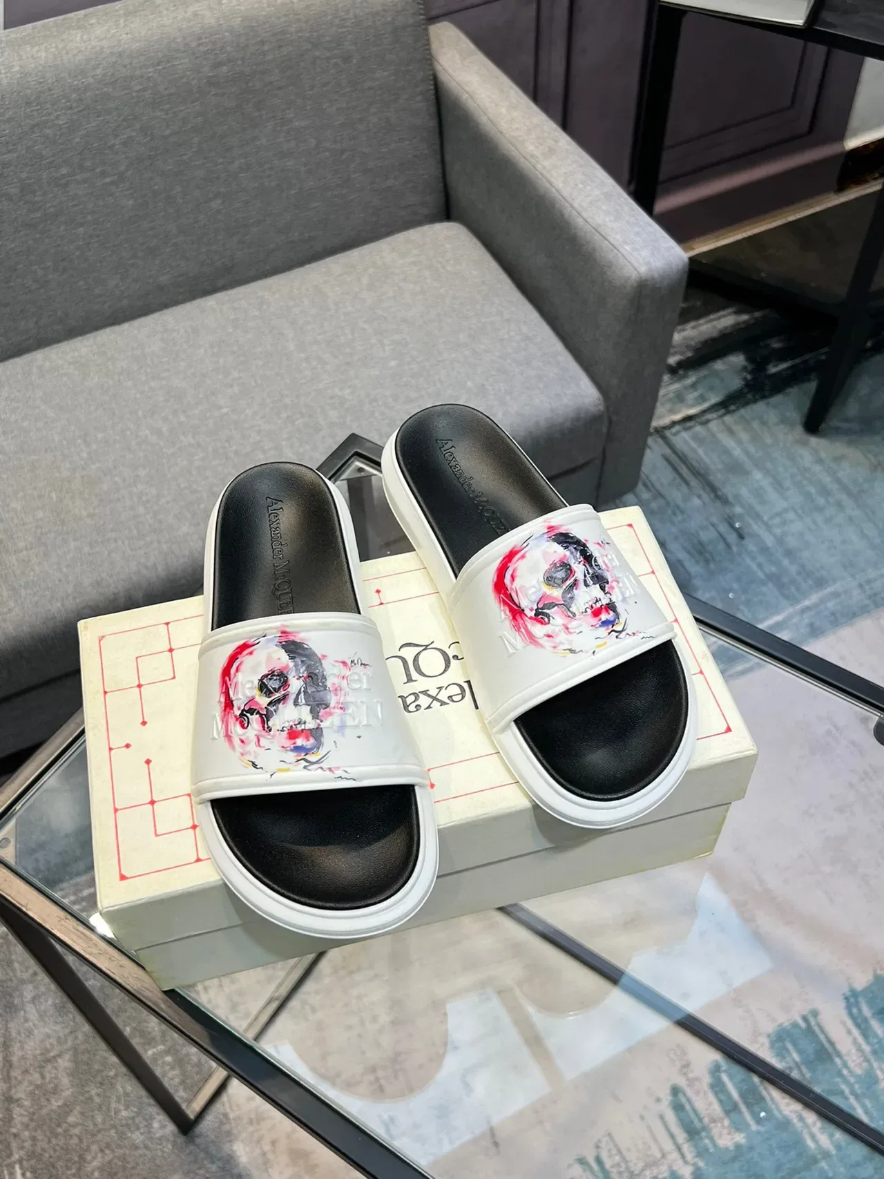Alexander McQueen Skull Slide 白黑多色拖鞋 5