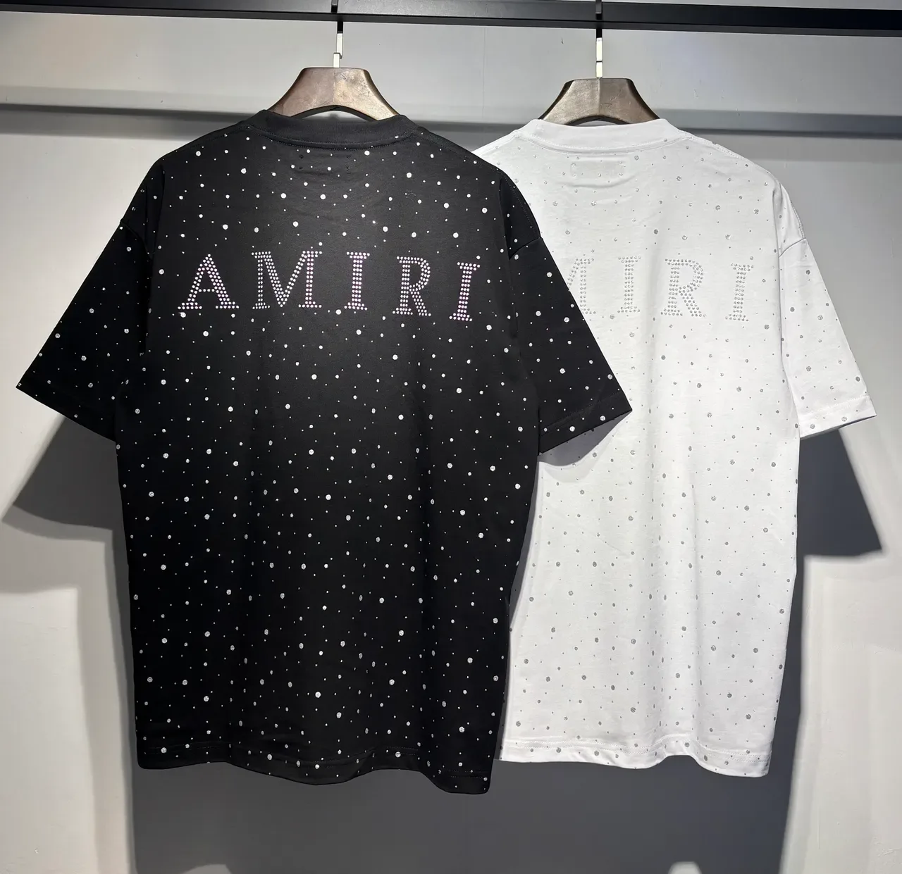 Amiri राइनस्टोन डॉट प्रिंट मोनोग्राम टी-शर्ट 3