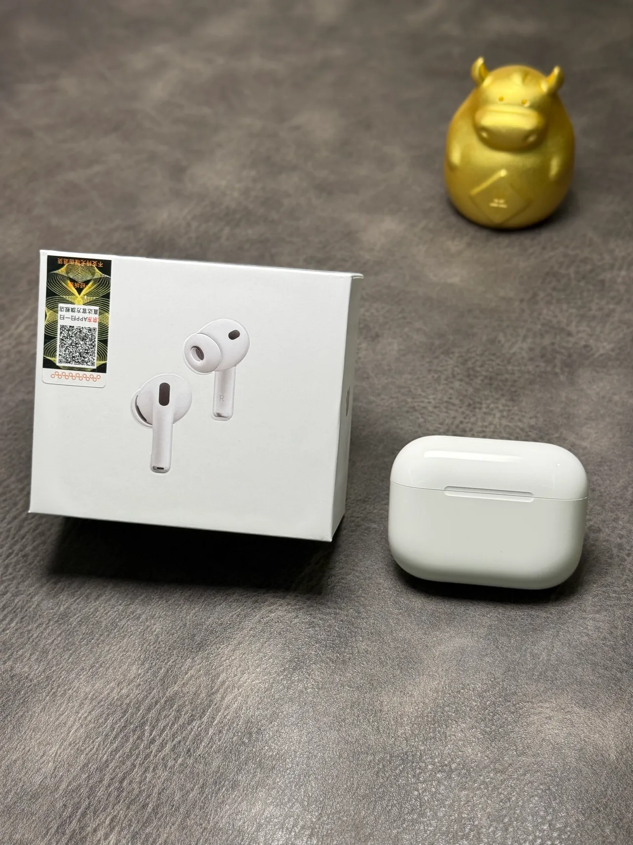 Apple AirPods White Stem-Style Open-Fit TWS Earbuds 4