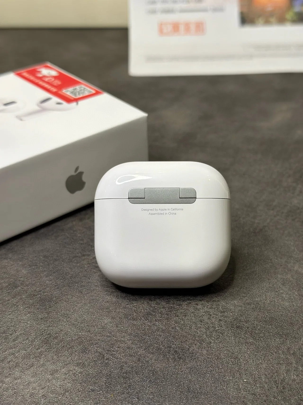 Apple White Black Stem-Style Compact TWS Earbuds 8
