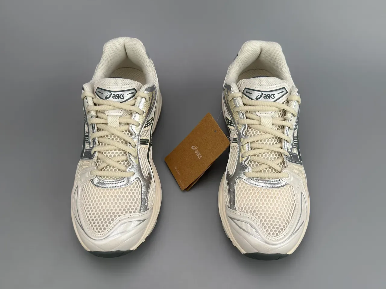 ASICS Gel-Kayano Beige Silver Mesh And Synthetic Overlay Upper Metallic Accents Running Shoes 6