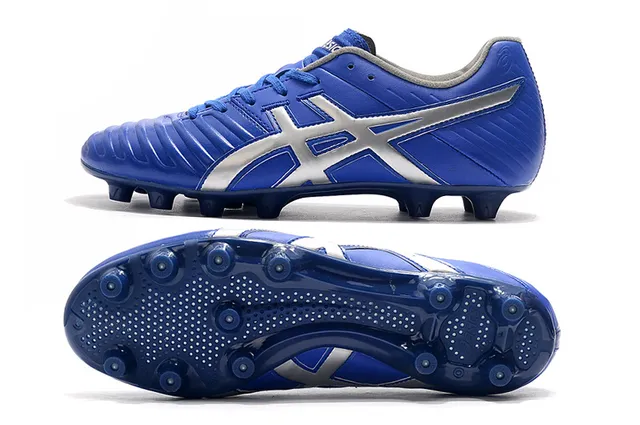 ASICS Blanc Or Chaussures de football à coupe basse supérieure en synthétique superposée de rayures de tigre sur terrain ferme 10