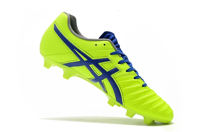 ASICS Blanc Or Chaussures de football à coupe basse supérieure en synthétique superposée de rayures de tigre sur terrain ferme 13