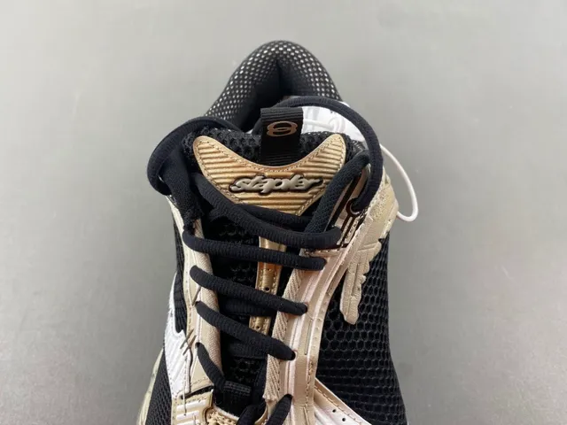Balenciaga بيج أسود نعل مصمم تراكبات معدنية اصطناعية حذاء رياضي كاجوال سميك 6
