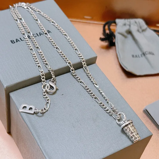 Balenciaga Colgante Cilíndrico Cadena Figaro Collar 3