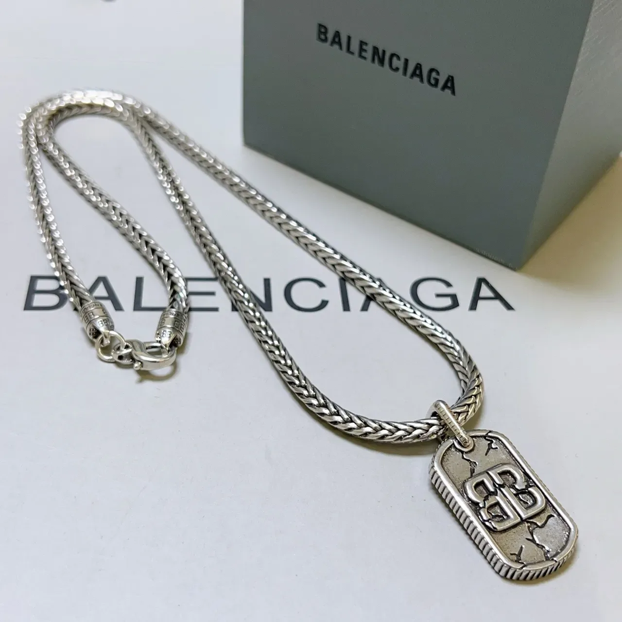 Balenciaga Dog Tag Collier Argent Chaîne Tressée 3
