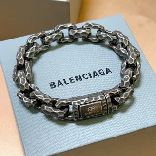 Balenciaga سلسلة مطروقة فضة مكسودة سوار